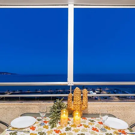 Beachfront Cozy With Sea Views Empuriabrava