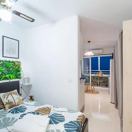 Beachfront Cozy With Sea Views * Empuriabrava