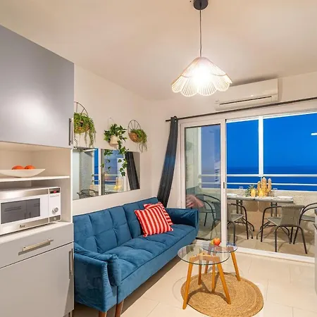 Appartement Beachfront Cozy With Sea Views *